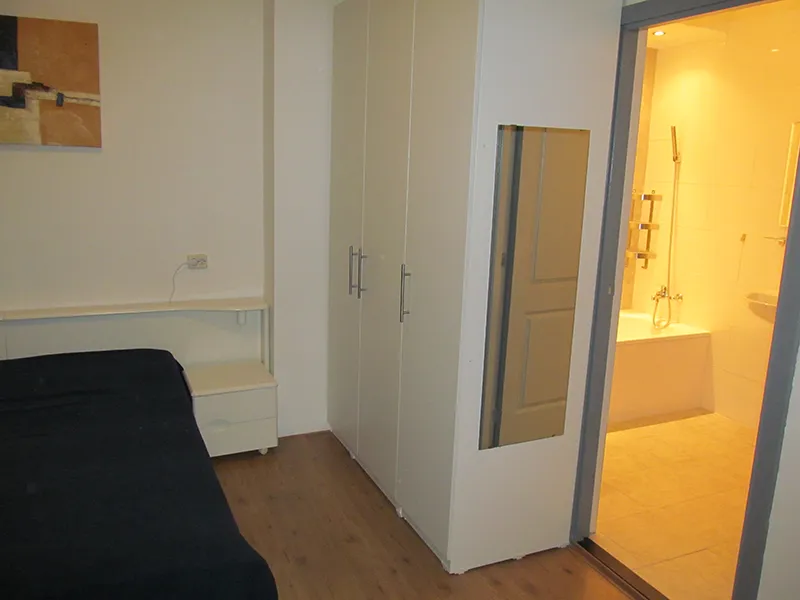 Bedroom with bathroom - Bedroom renovation with en-suite