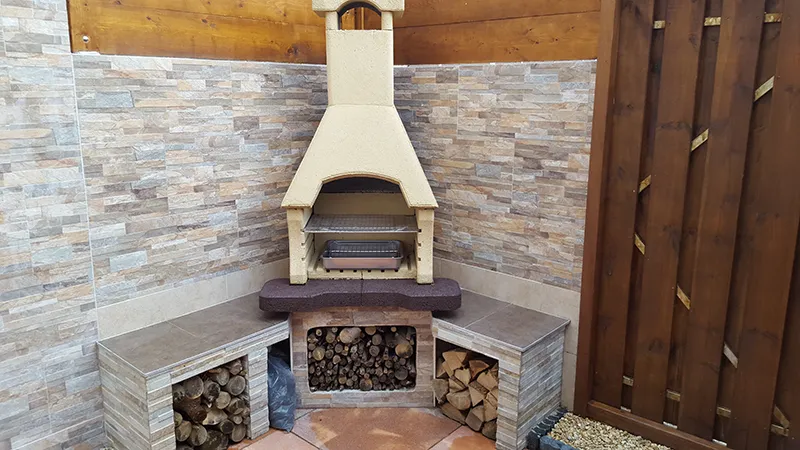 Outdoor oven