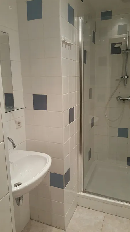 Shower cabins - Installation of shower cabins