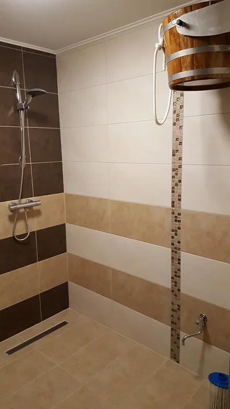 Tiling - Laying tiles on walls and floors